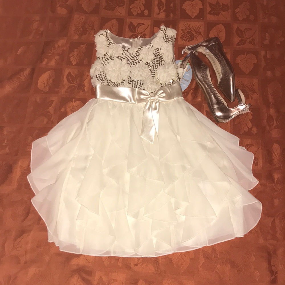 Girls size 7 Holiday dress